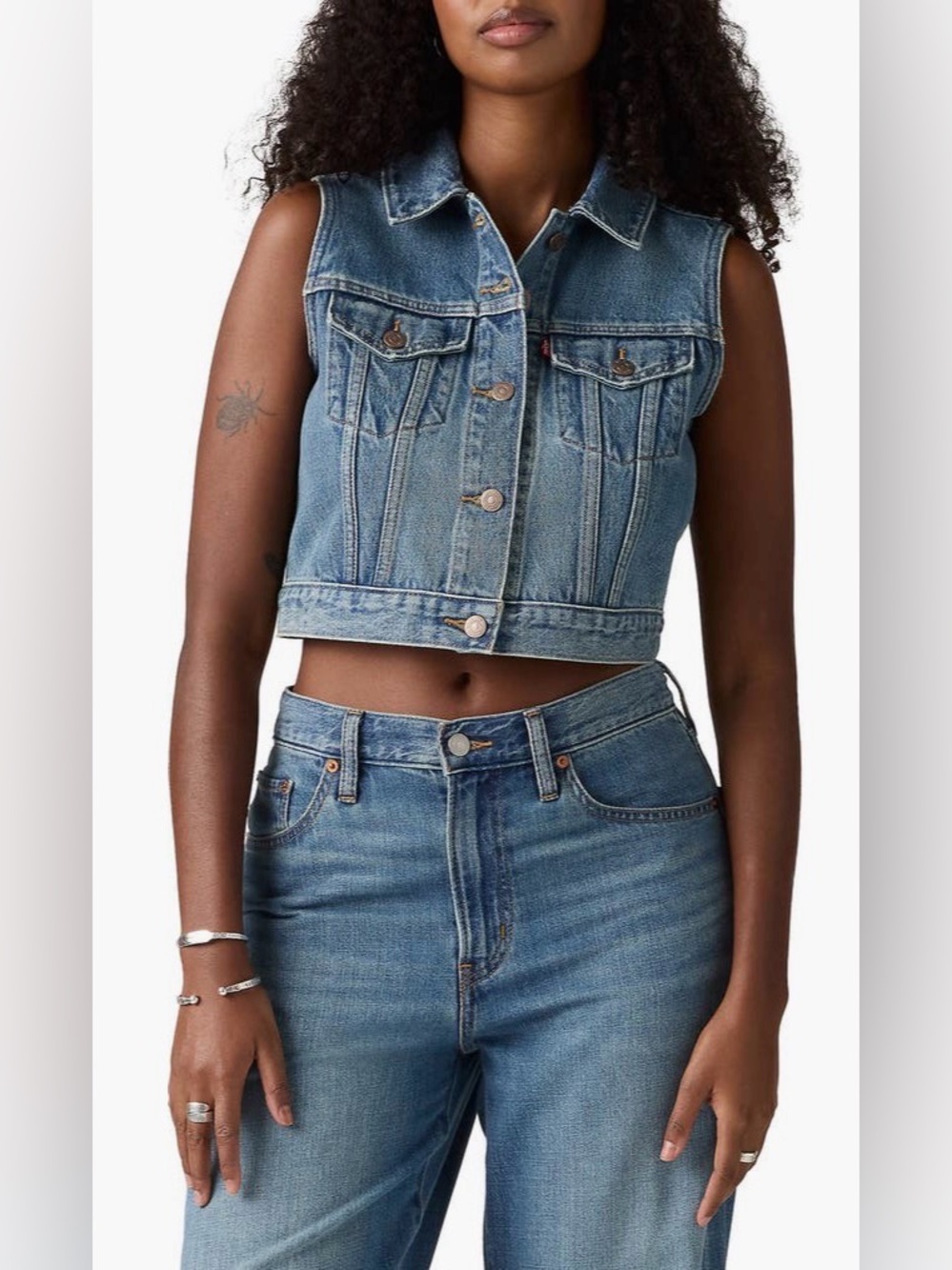 Levi’s Denim Jean Vest Women’s Medium Blue Cropped Size M, NWT